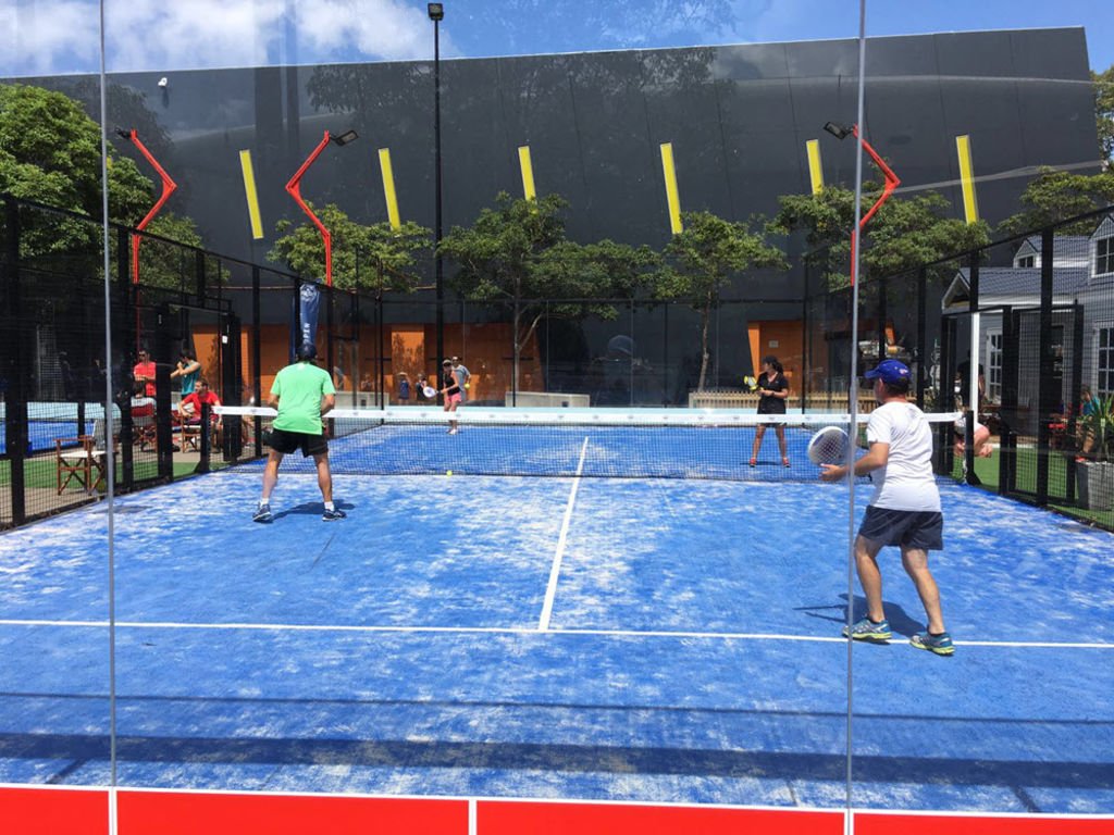 padel or paddle